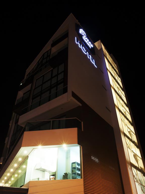 Hotel Cinco מונטריה מראה חיצוני תמונה