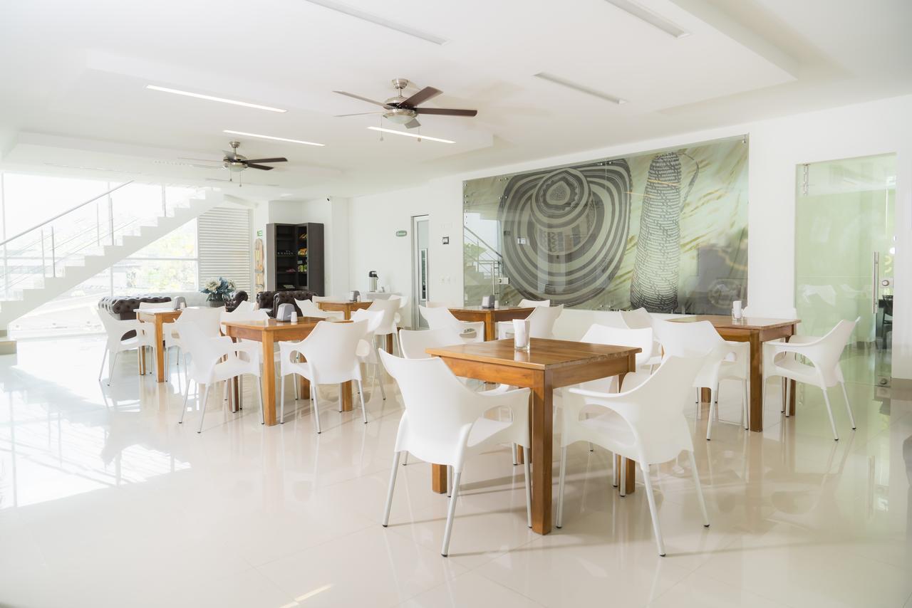 Hotel Cinco מונטריה מראה חיצוני תמונה